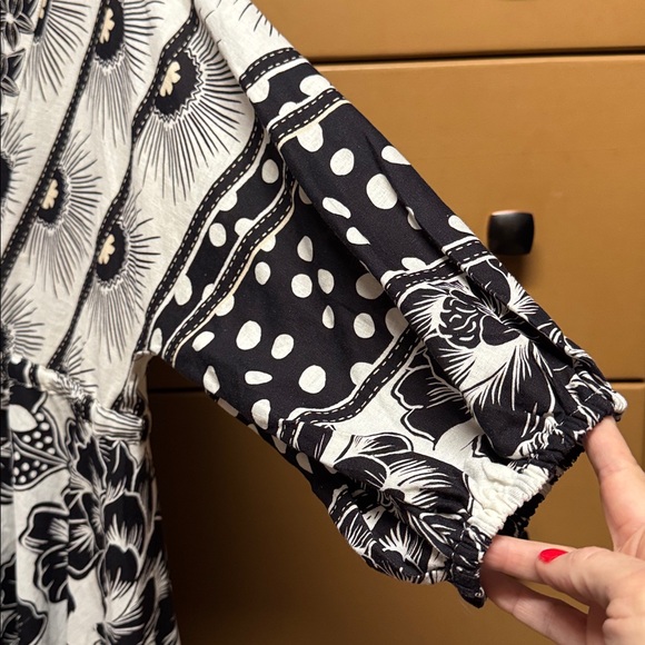 Black and White Floral Dress - Picture 3 of 7